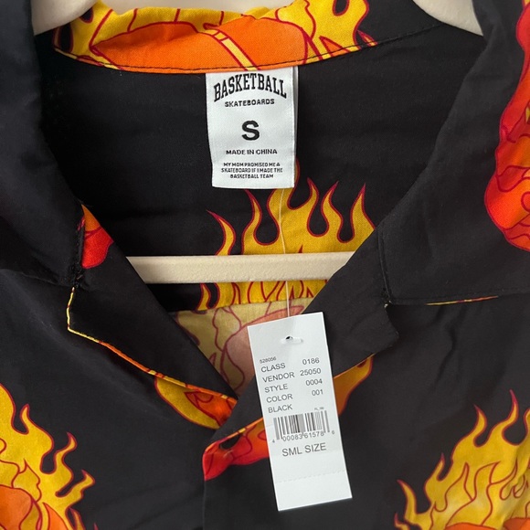 Basketball Skateboards Broke Off Button Down - Picture 3 of 3